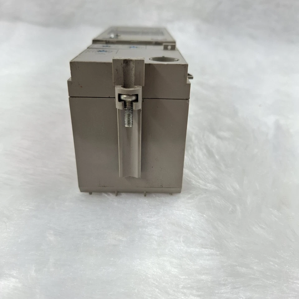 Schneider Electric Micrologic 2.0 A 33071BA Fast Ship